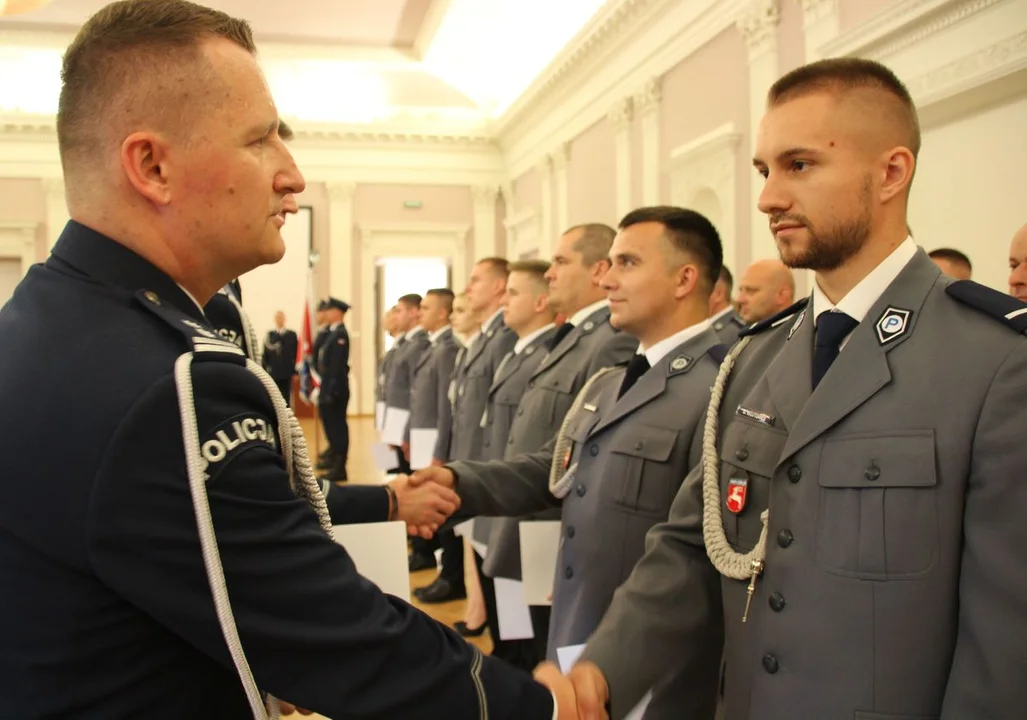 Powiatowe obchody Święta Policji w Puławach - Zdjęcie główne