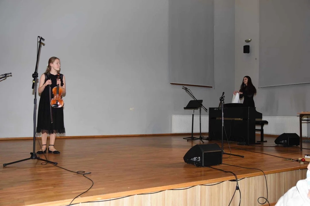 NOWOROCZNY KONCERT UCZNIÓW PAŃSTWOWEJ SZKOŁY MUZYCZNEJ W ŁUKOWIE