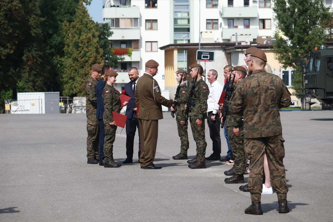 Uroczysta przysięga wojskowa w 2 LBOT