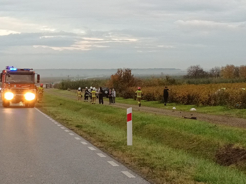 Zderzenie samochodów na drodze wojewódzkiej 747