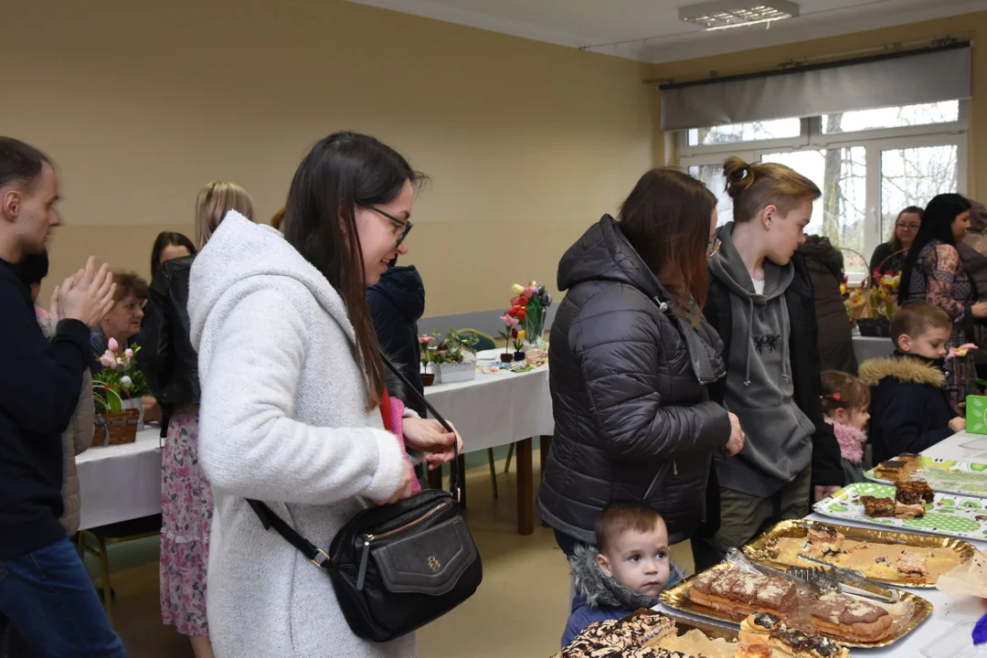 Piękne ozdoby wielkanocne na kiermaszu w Anielinie