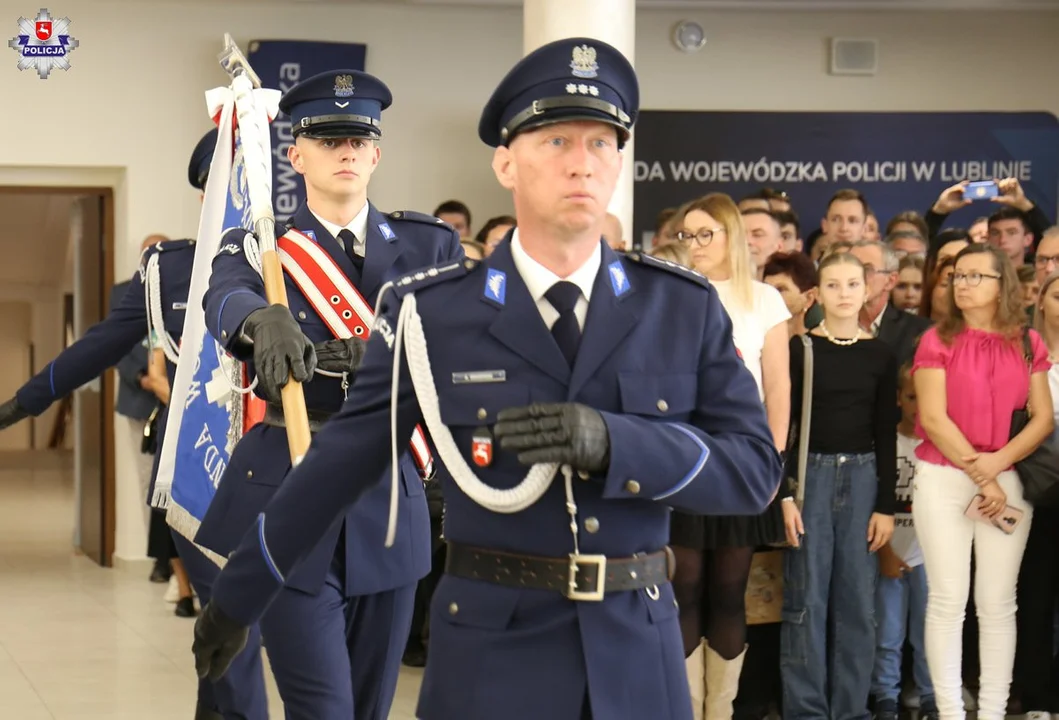 Nowi policjanci w lubelskiej policji. 70 osób złożyło ślubowanie