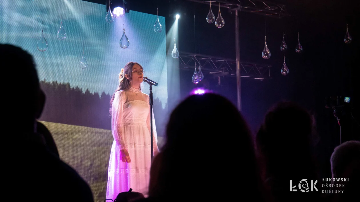 Koncert "Osiecka między nami" w wykonaniu Fabryki Piosenki ŁOK