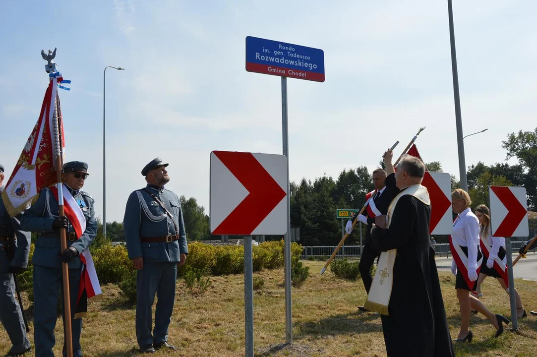 Uroczystość odsłonięcia ronda im. generała Tadeusza Rozwadowskiego w Chodlu