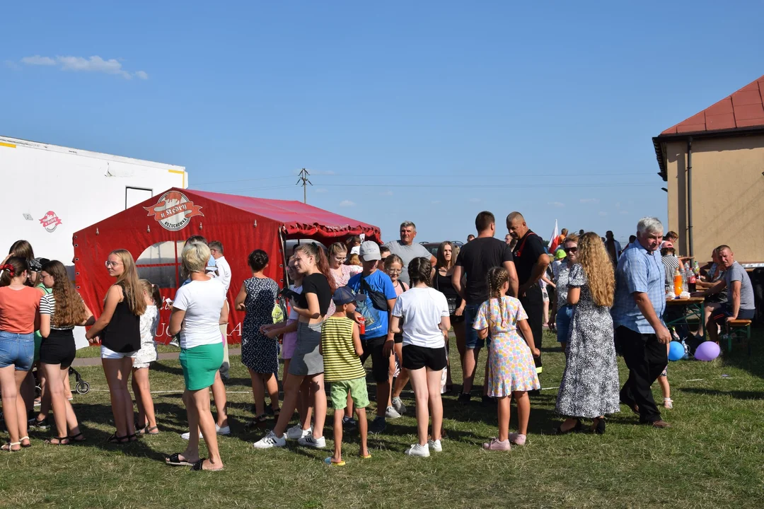 Piknik Charytatywny: w Sarnowie wspomogli Polę  i Lenkę