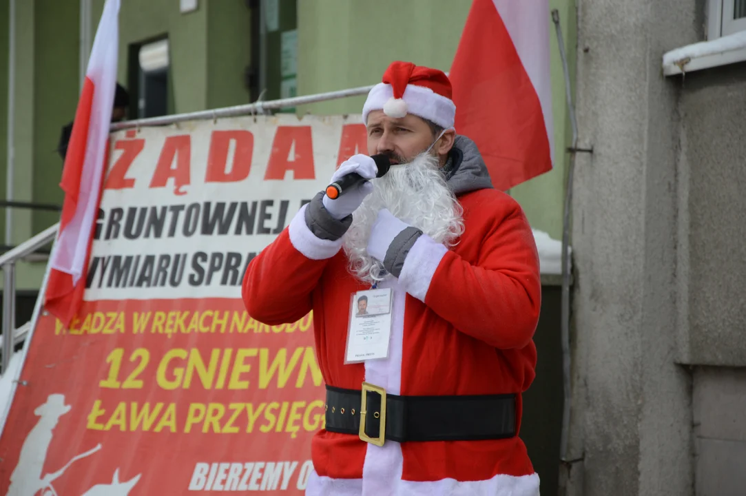 Protest przed Sądem Rejonowym w Opolu Lubelskim