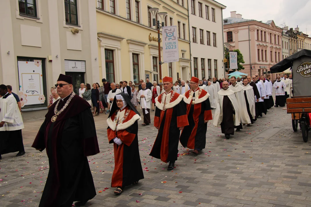 Procesja Bożego Ciała w archikatedrze lubelskiej