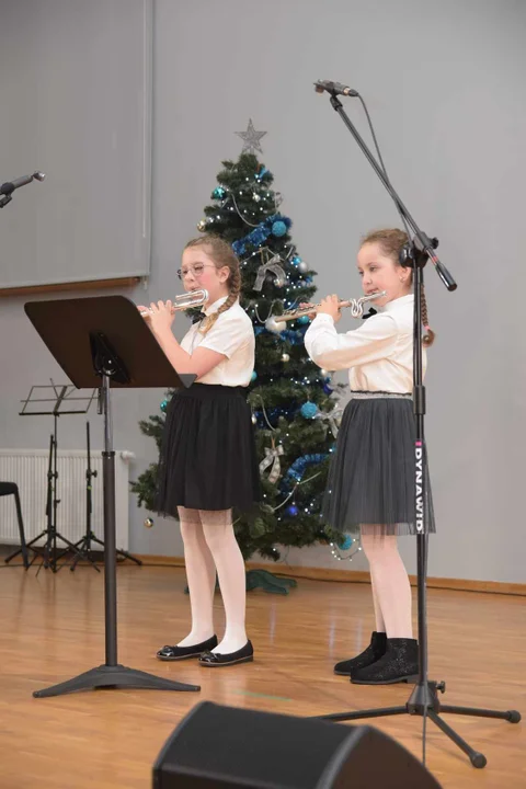 NOWOROCZNY KONCERT UCZNIÓW PAŃSTWOWEJ SZKOŁY MUZYCZNEJ W ŁUKOWIE