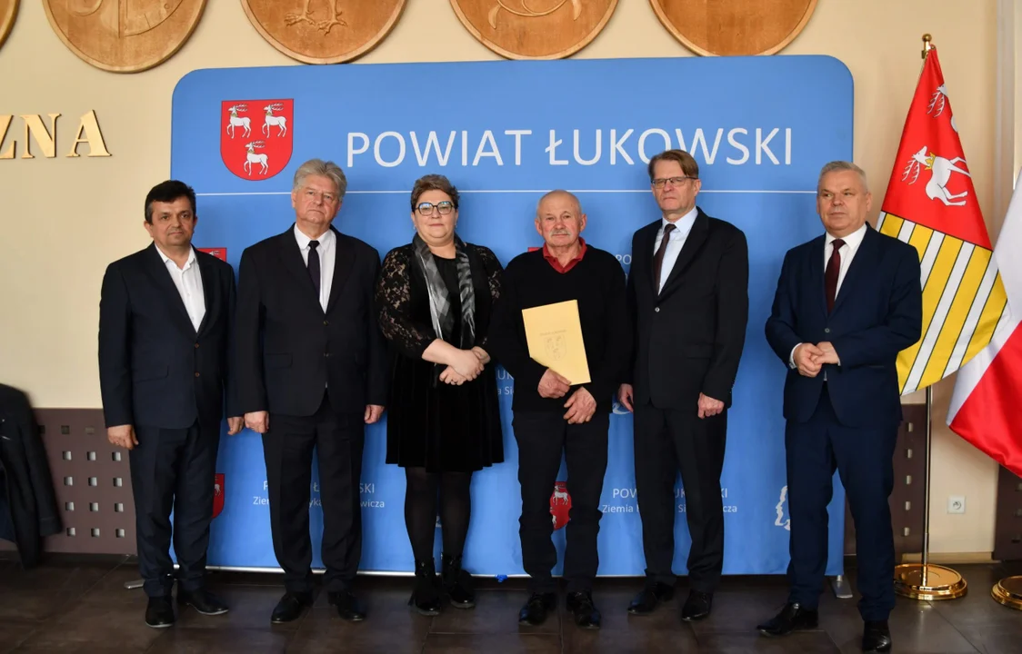 Podpisanie umów na realizację zadań w zakresie wspierania działalności ruchu strażackiego