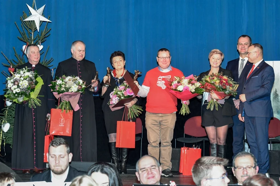 "Koncert kolęd i słodkich serc"