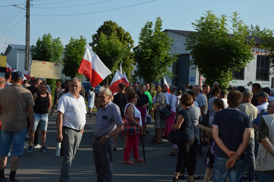 Protest producentów malin w Opolu Lubelskim