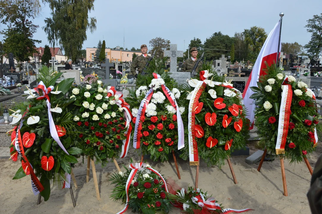 Odsłonięcie nagrobka żołnierza AK Karola Chlebickiego w Chodlu