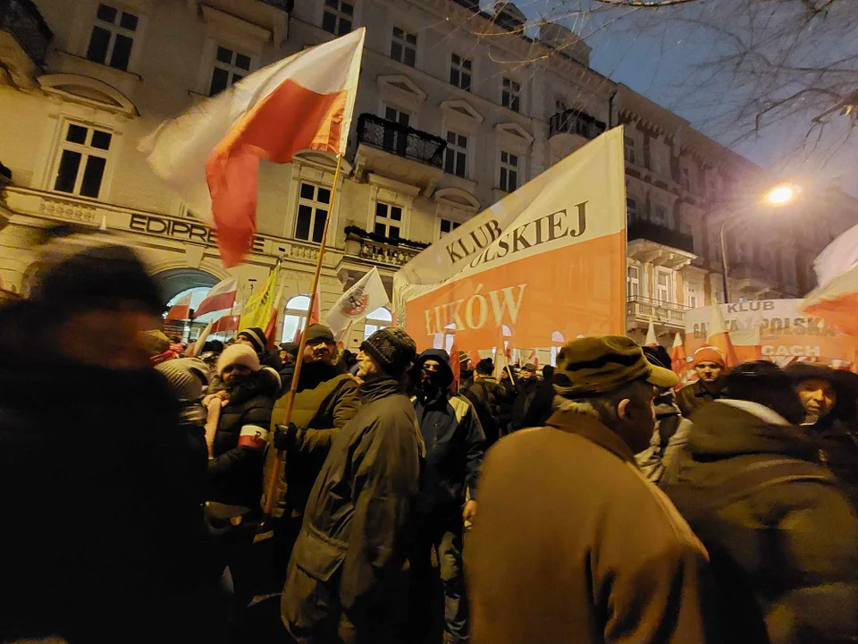 W Warszawie protestują członkowie PiS z Łukowa