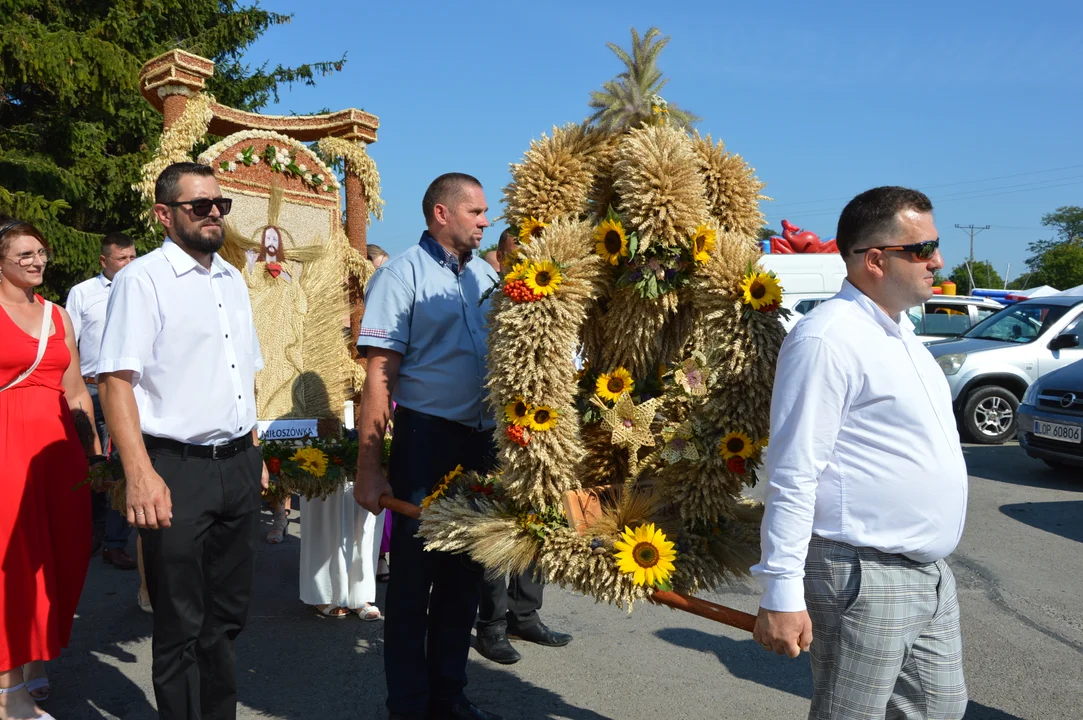 W niedzielę w Józefowie nad Wisłą odbyły się Dożynki Gminne