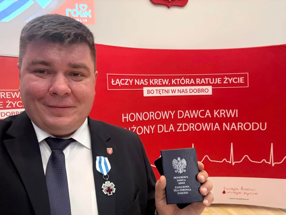 Burmistrz Szczebrzeszyna zasłużony dla zdrowia narodu (foto) - Zdjęcie główne