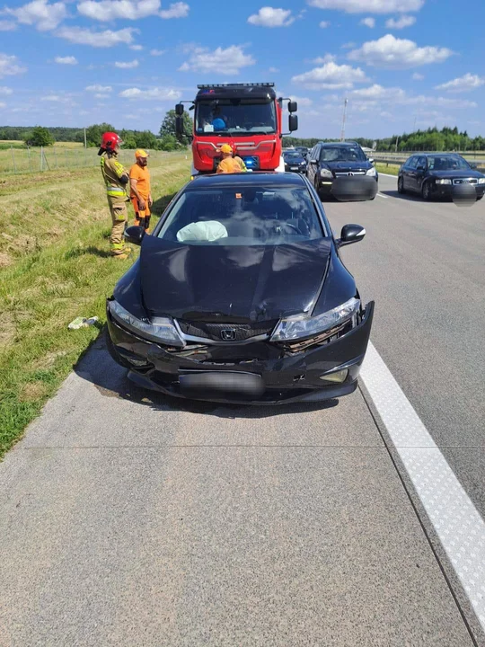 Osobówki zderzyły się na ekspresówce. Utrudnienia na S17!