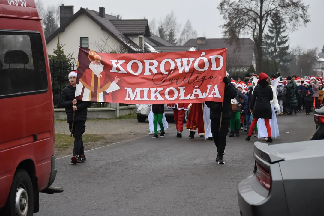 Korowód Świętego Mikołaja w Gminie Międzyrzec Podlaski - Zdjęcie główne