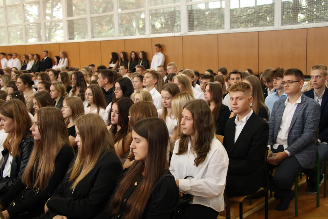 Rozpoczęcie roku szkolnego w IV Liceum Ogólnokształcące im. Jana Pawła II w Łukowie