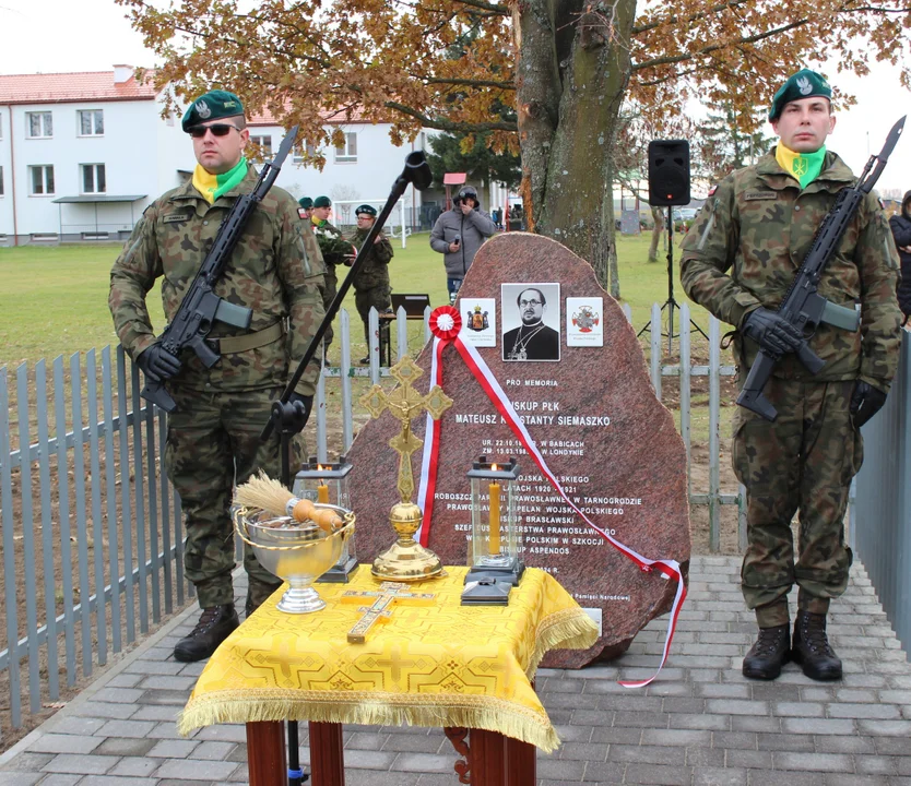 Odsłonięcie kamienia w Obszy