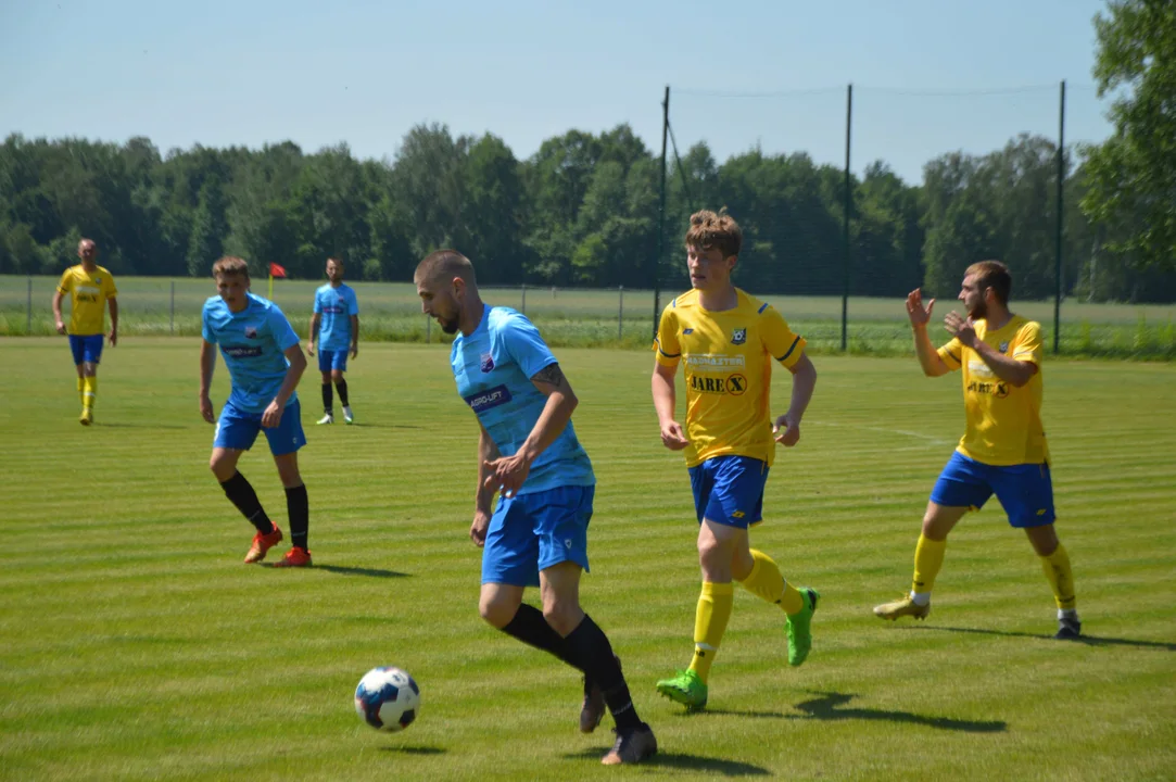 SKS Leokadiów - Amator Rososz-Leopoldów