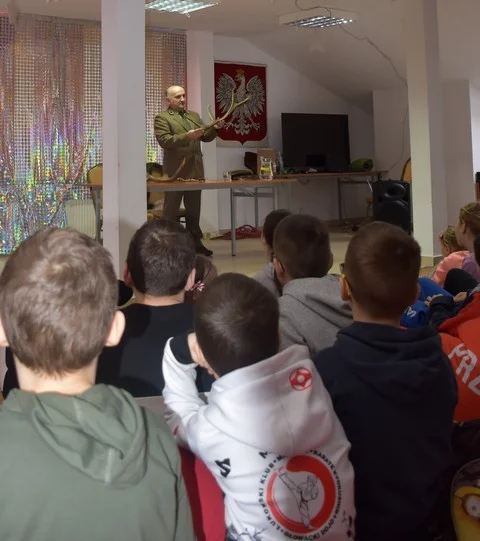 GMINA KRZYWDA Wycieczki, kino i zabawy(ZDJĘCIA) Ferie z biblioteką w Krzywdzie