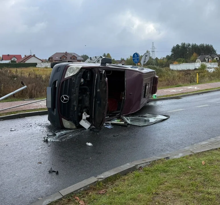 Dwa busy zderzyły się w woj. lubelskim. Trzy osoby, w tym dzieci w szpitalu