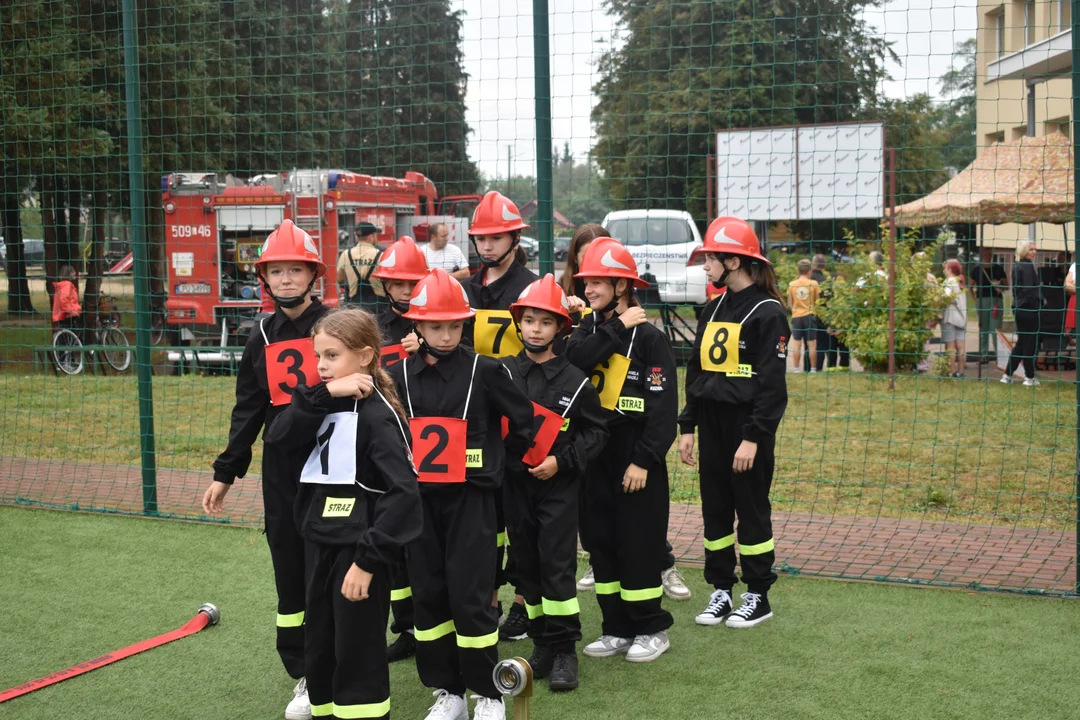 Zabawa i edukacja w jednym - tak wyglądał piknik "Bezpiecznie z Koziołkami" w Baranowie. ZOBACZ ZDJĘCIA