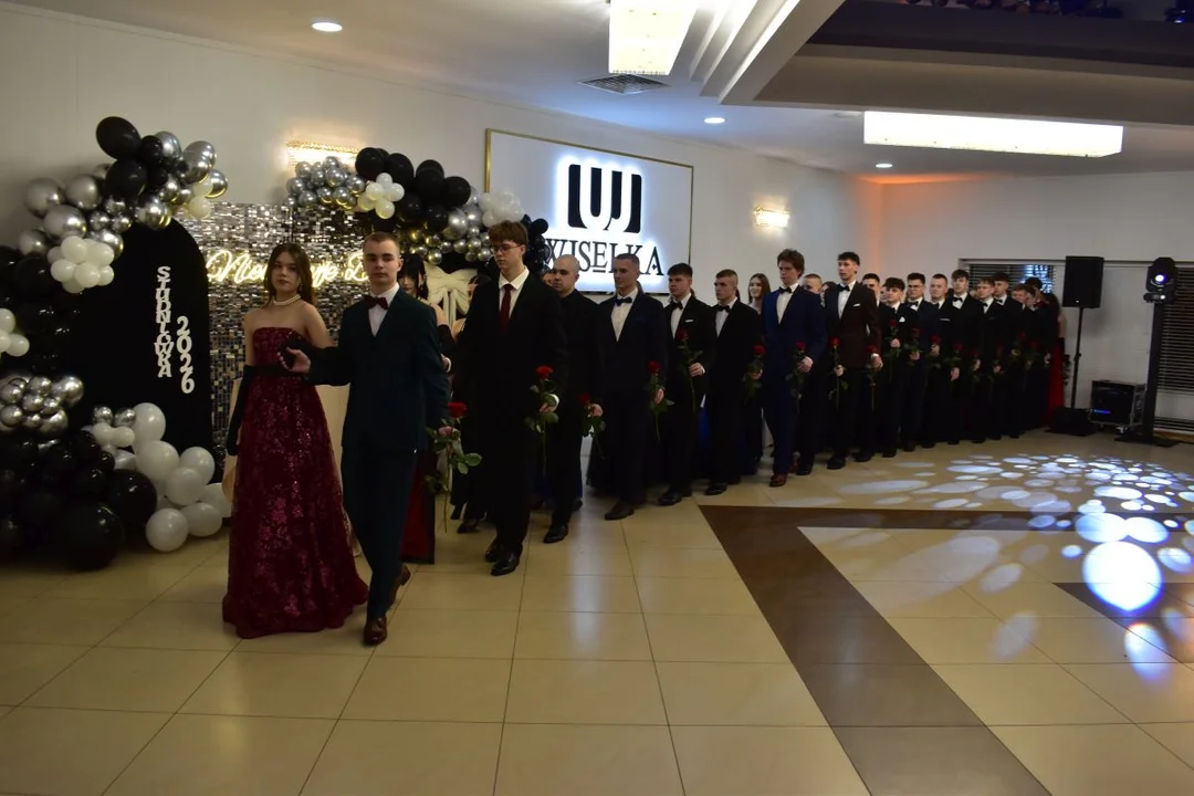 Studniówka licealistów z Dęblina (zdjęcia) - Zdjęcie główne