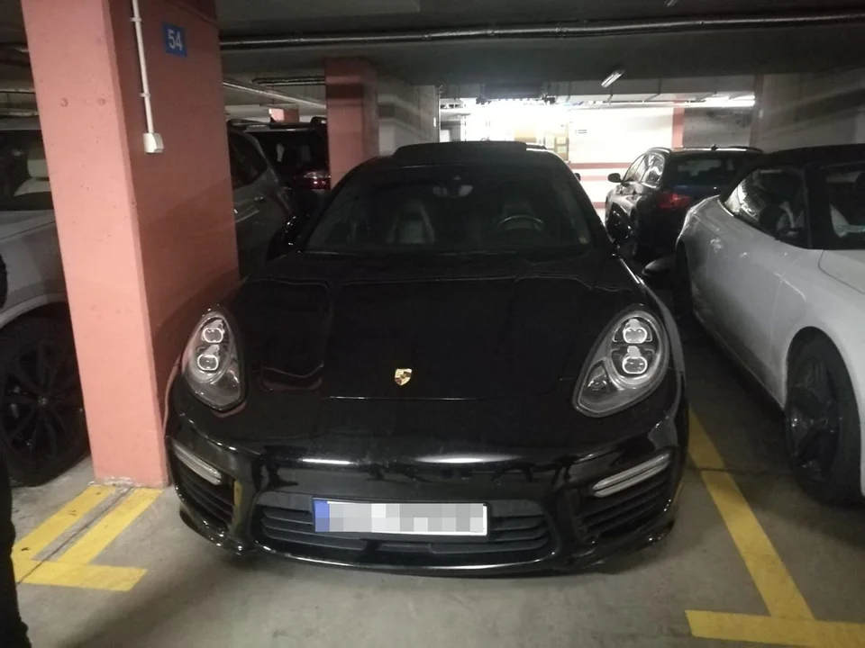 Lublin: Odpowie za kradzież drogiego porsche. Samochód znalazł się w Warszawie