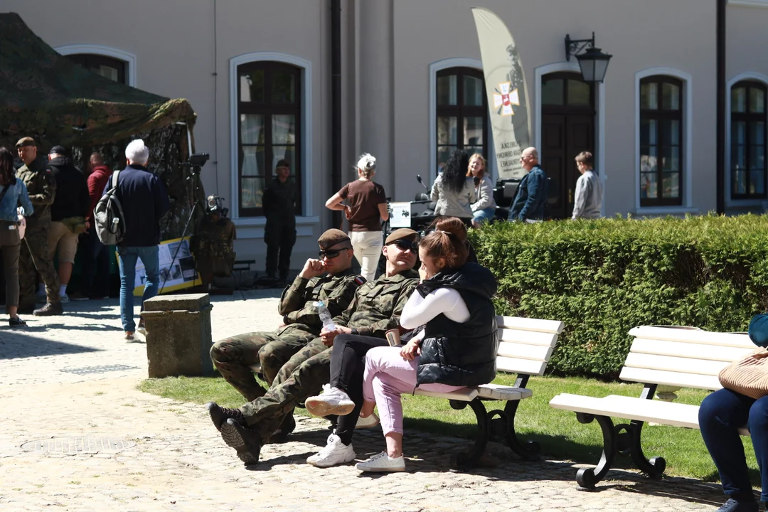 Mundurowa Majówka w Kozłówce