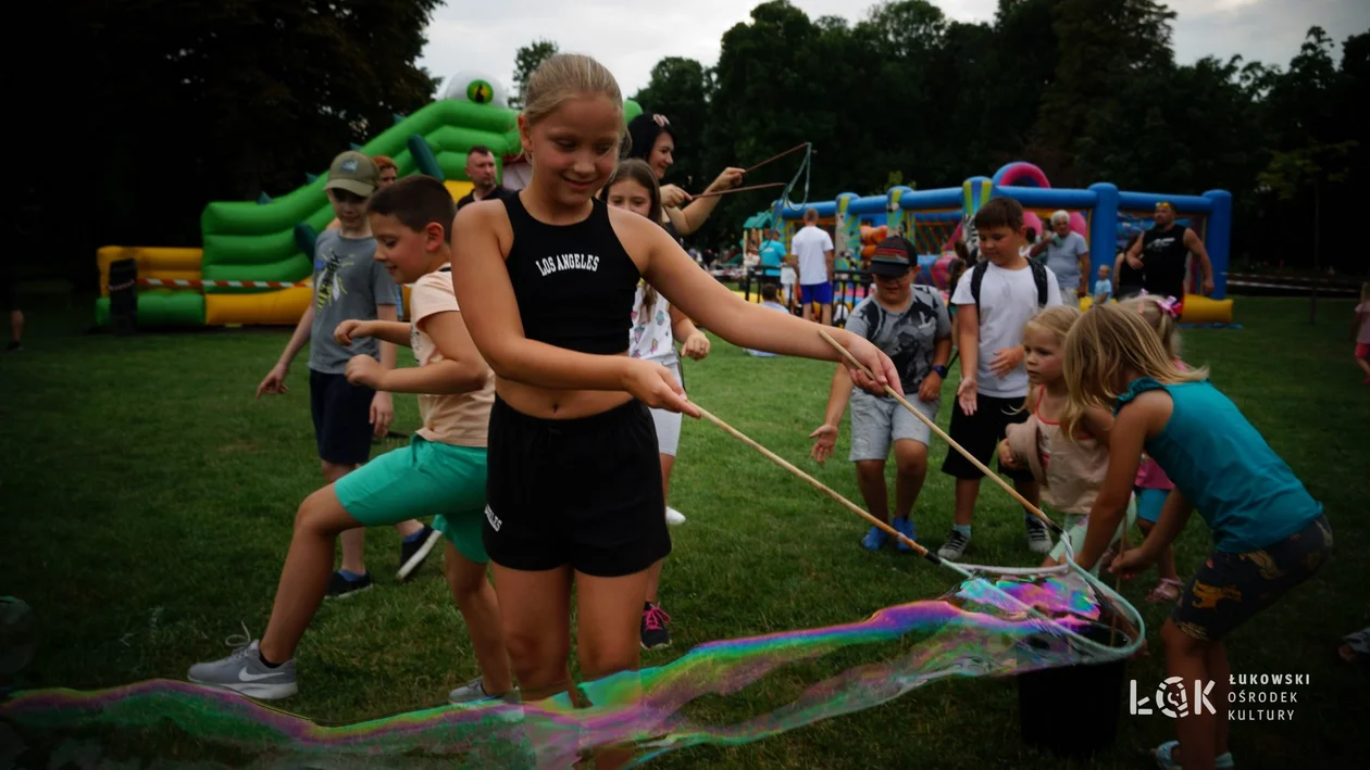 Festiwal Balonów, Baniek Mydlanych i Kolorów w Parku Miejskim w Łukowie