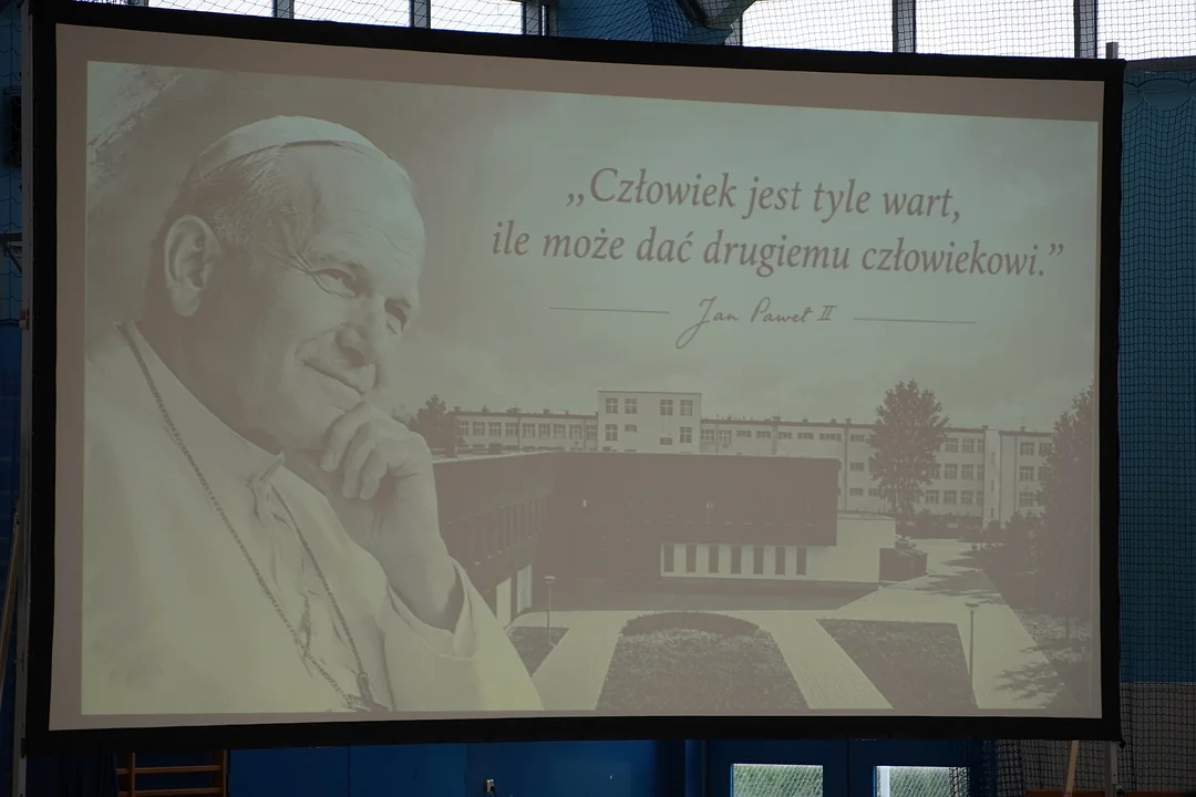 Jubileusz 20-lecia nadania imienia św. Jana Pawła II w Zespole Szkół Ponadpodstawowych w Radzyniu Podlaskim