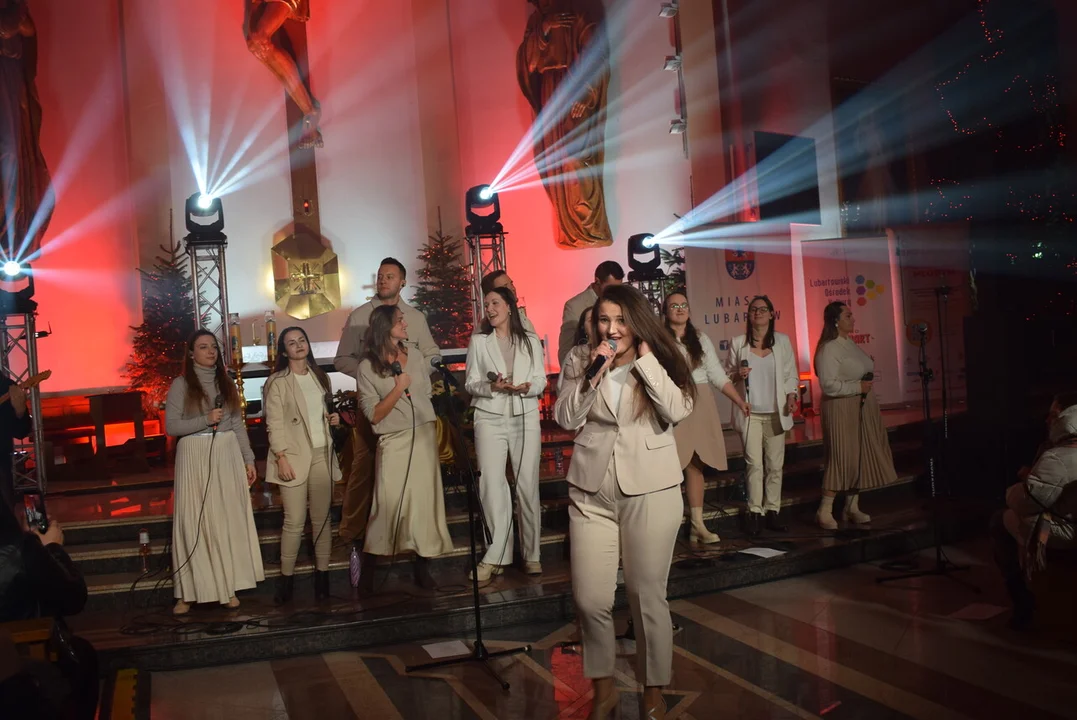 Gospel u Matki Bożej Nieustającej Pomocy. Chór z Warszawy zaśpiewał kolędy (zdjęcia, filmy) - Zdjęcie główne