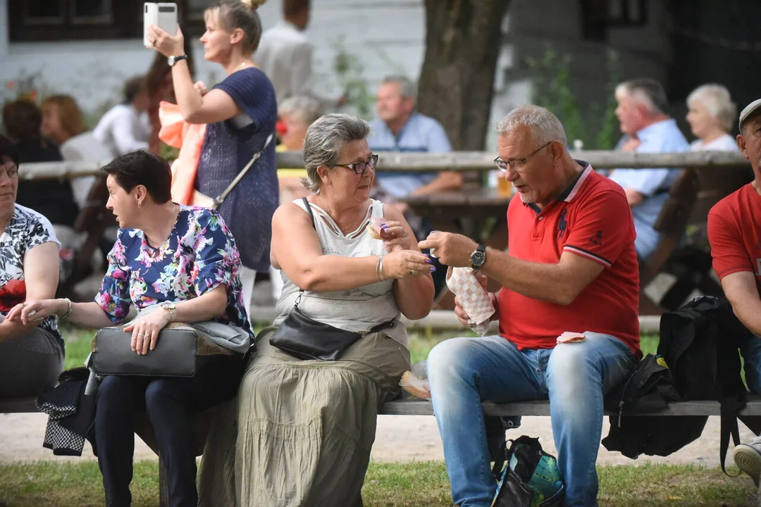 Potańcówka w skansenie