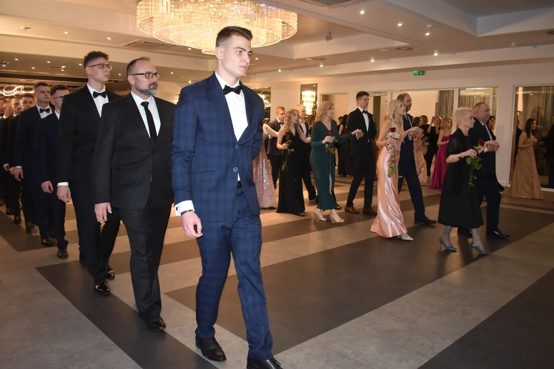 Polonez maturzystów ZST w Puławach