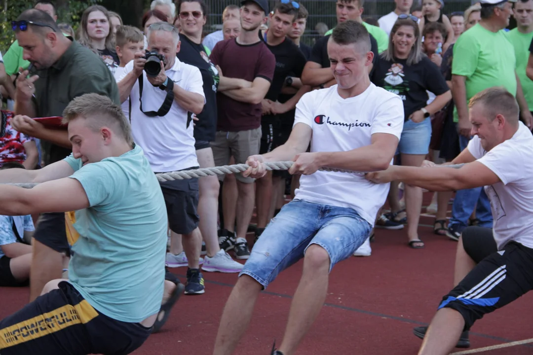 Tłumy na dożynkach w Krzywdzie. Wieńce, turniej sołectw i disco polo