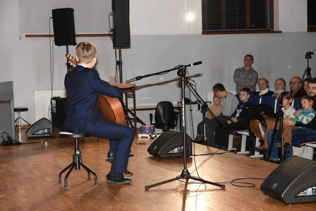NOWOROCZNY KONCERT UCZNIÓW PAŃSTWOWEJ SZKOŁY MUZYCZNEJ W ŁUKOWIE