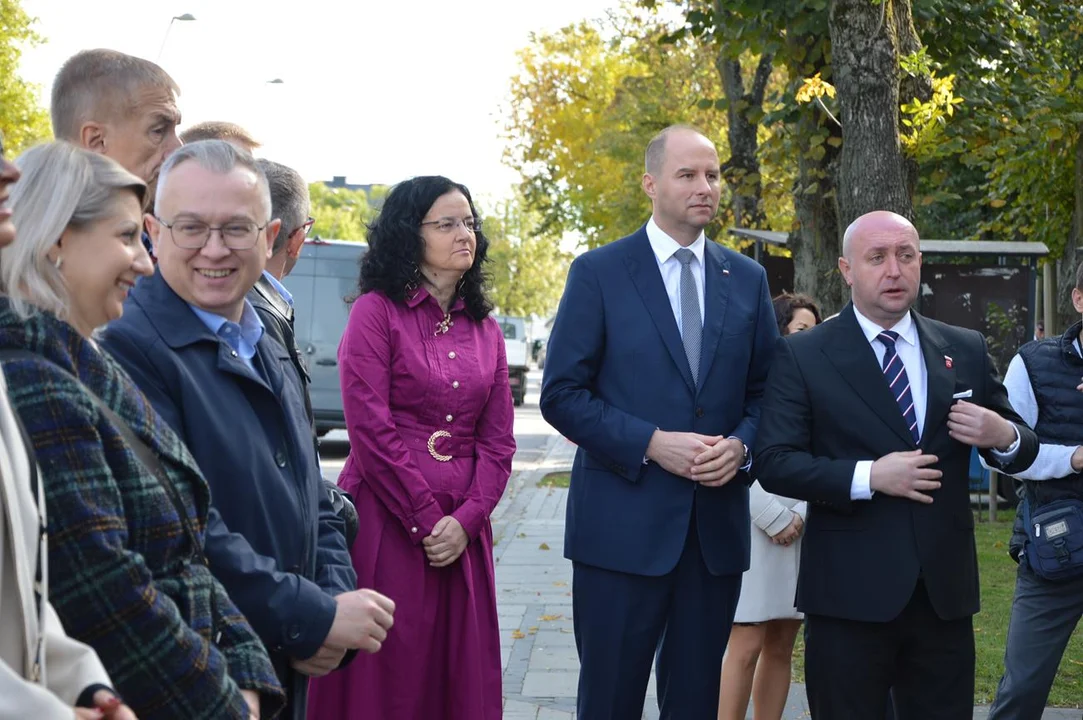 Odsłonięcie tablicy poświęconej zamordowanym Żydom z Opola Lubelskiego