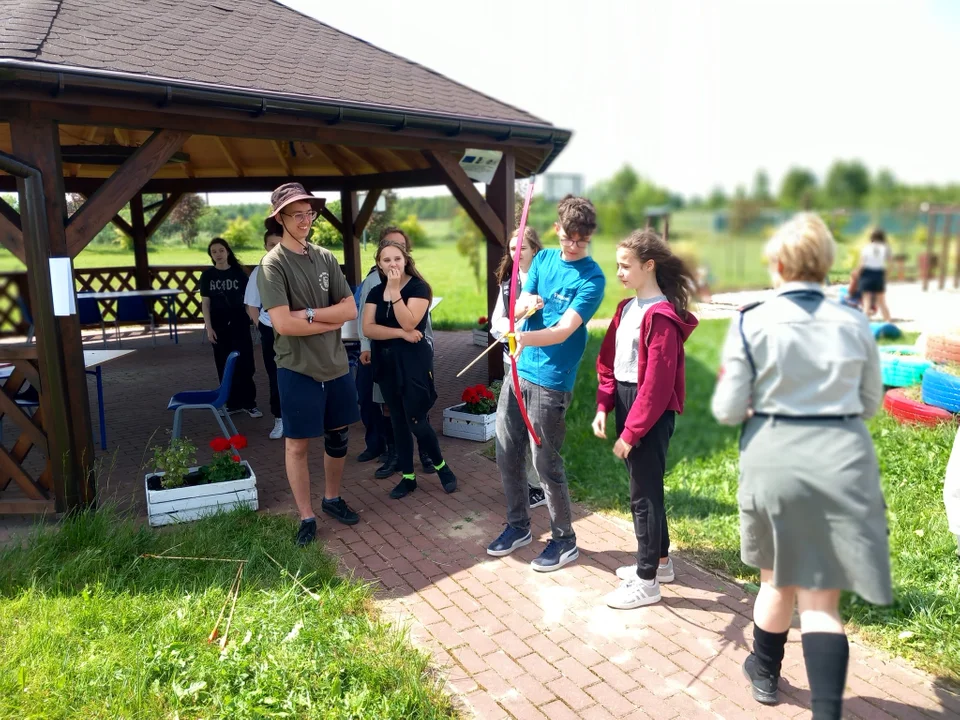 Młodzi pasjonaci zaprosili kolegów na piknik historyczny