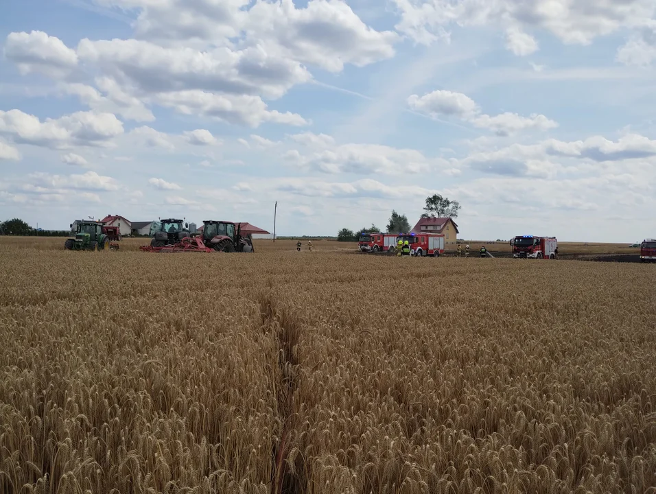 Pożar zboża w miejscowości Wojcieszków