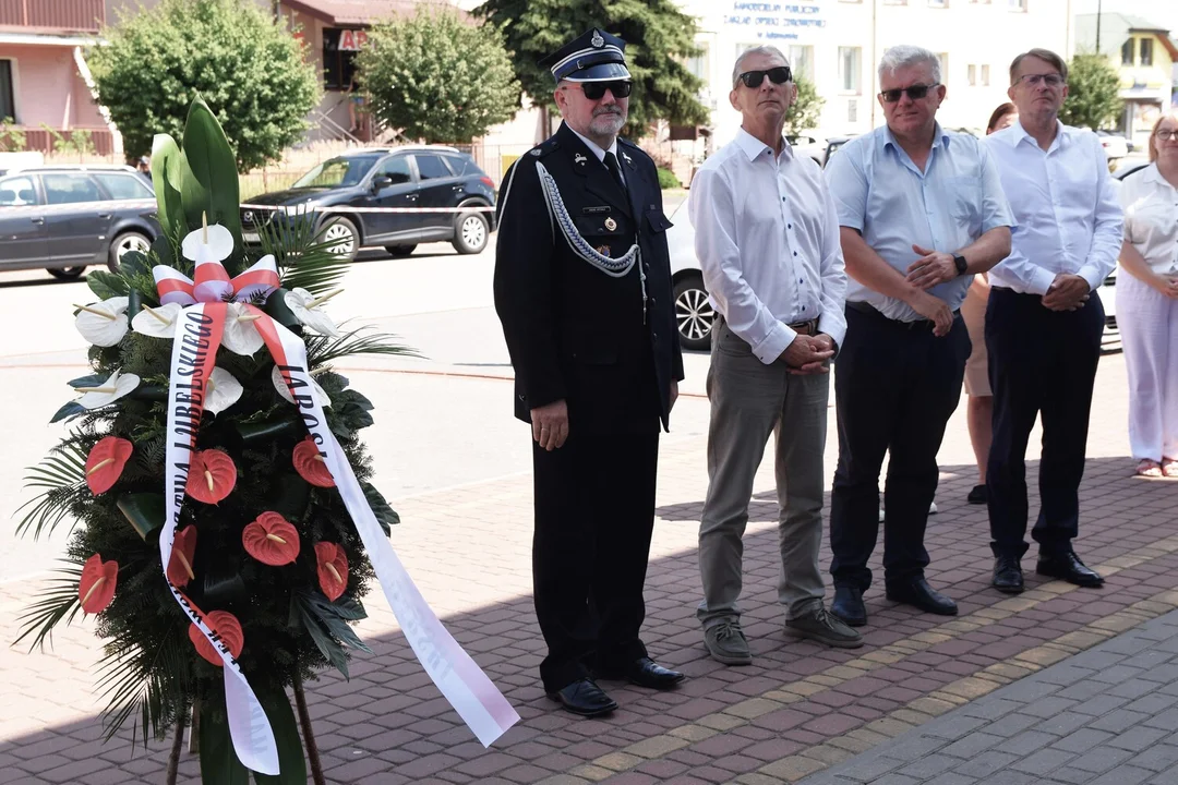 Odsłonięcie tablicy w Adamowie