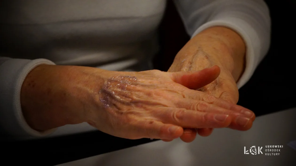 Warsztaty z kosmetologii dla seniorów „Pielęgnacja dłoni i stóp”
