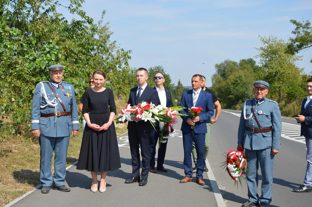 Uroczystość odsłonięcia ronda im. generała Tadeusza Rozwadowskiego w Chodlu