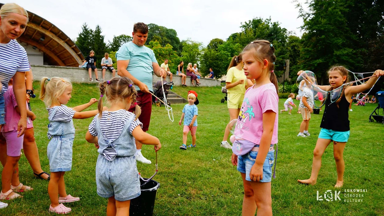 Festiwal Balonów, Baniek Mydlanych i Kolorów w Parku Miejskim w Łukowie