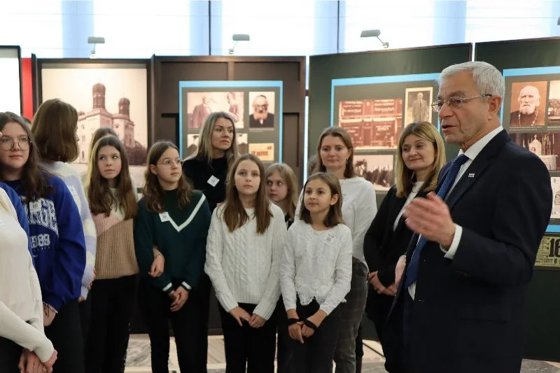 Zaprosił do Sejmu uczniów z Gołąbek. Zwiedzili także Senat