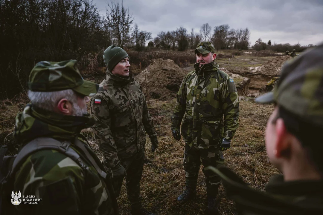 Szwedzcy terytorialsi z wizytą u lubelskiej brygady. Nie tylko się przyglądali