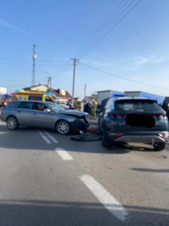 Zderzenie dwóch samochodów w Staninie