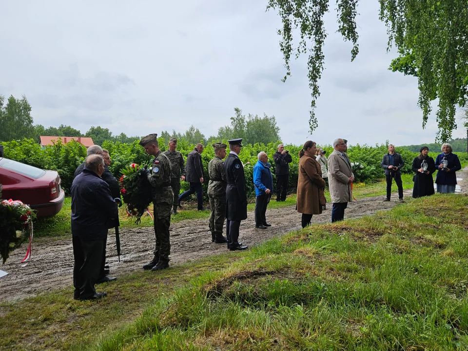W hołdzie bohaterom „Orlika” – 80. rocznica bitwy w Lesie Stockim uczczona z należną powagą [GALERIA]