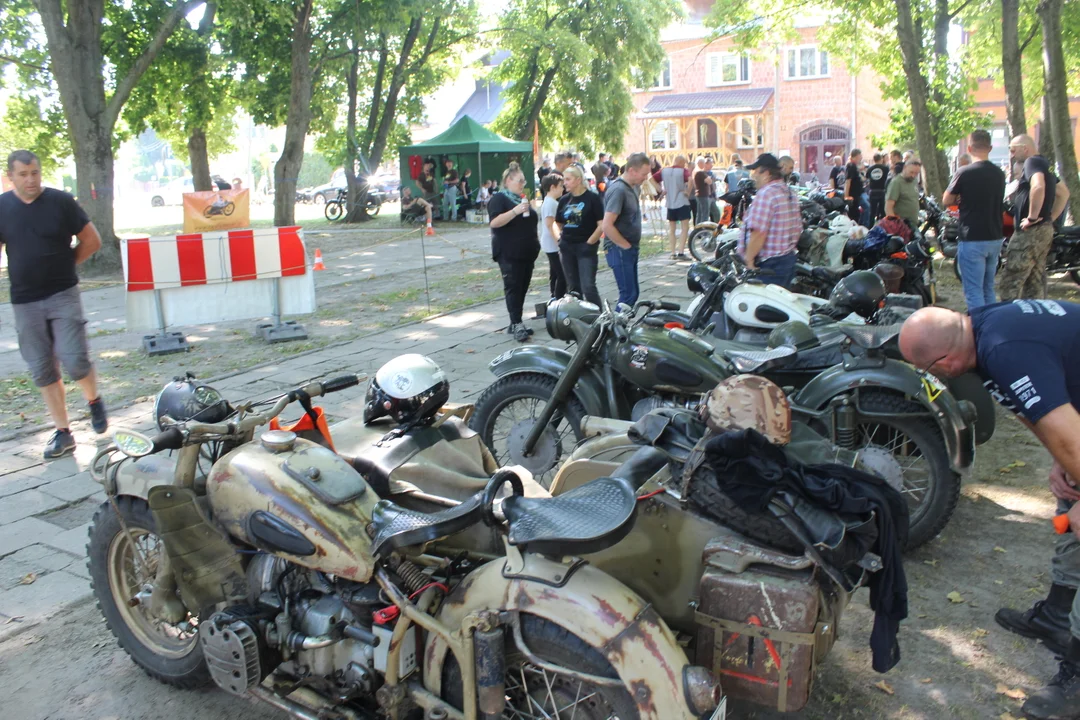 Wąwolnica w rytmie klasycznych silników – Puchar Weteranów Szos znów zachwycił publiczność