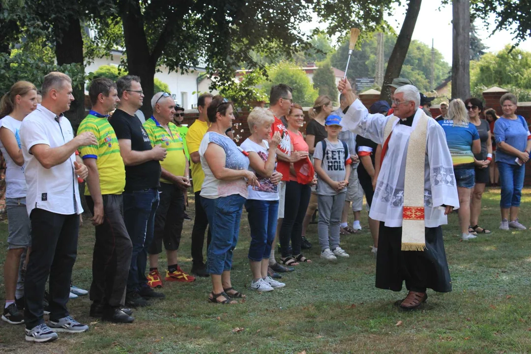 VIII Rajd Rowerowy w Firleju. Z błogosławieństwem na starcie. (zdjęcia) - Zdjęcie główne